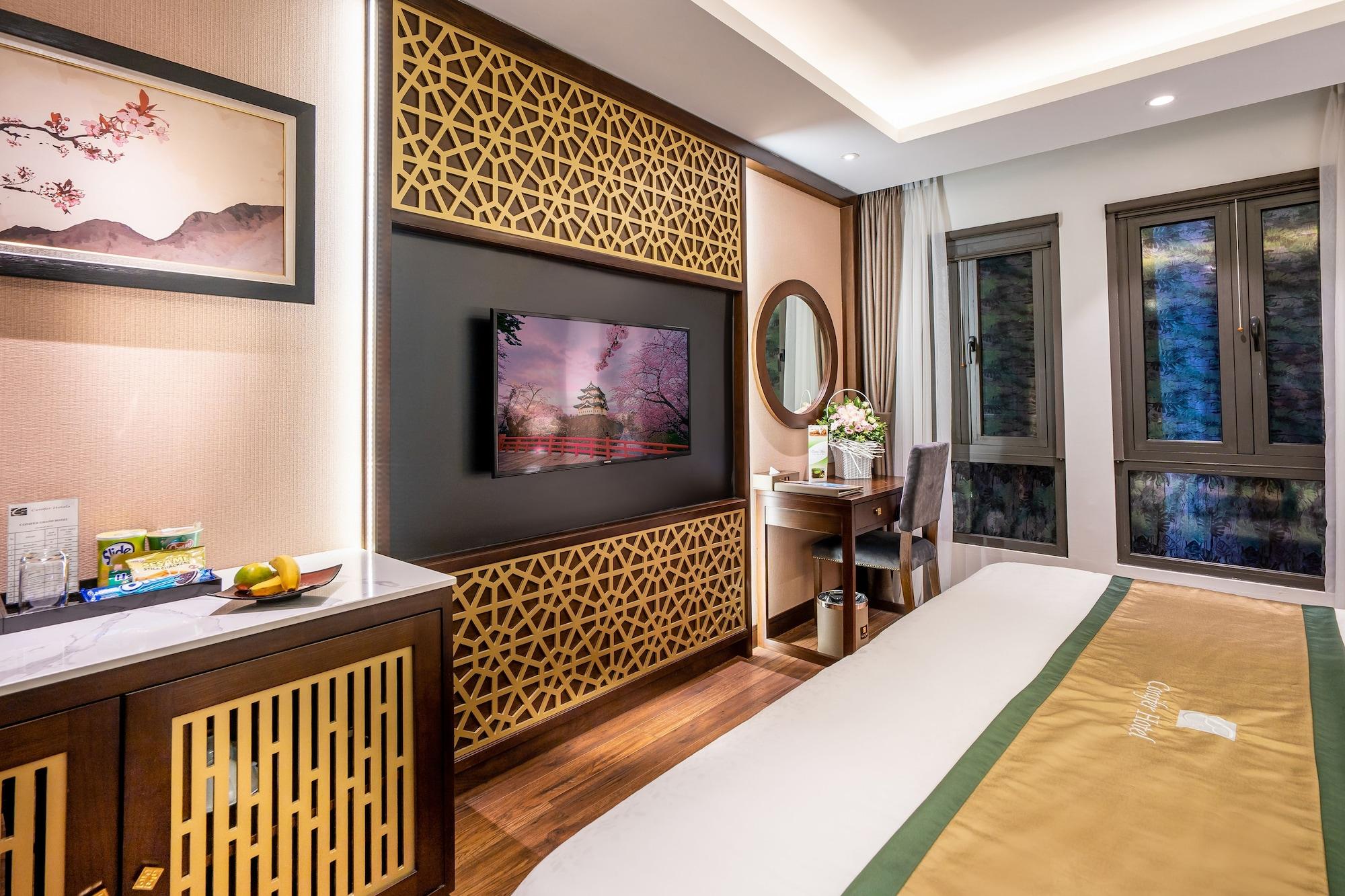 Conifer Grand Hotel Hanoi Buitenkant foto