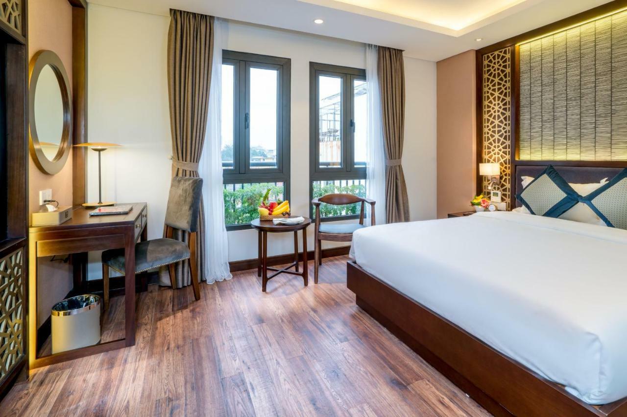 Conifer Grand Hotel Hanoi Buitenkant foto